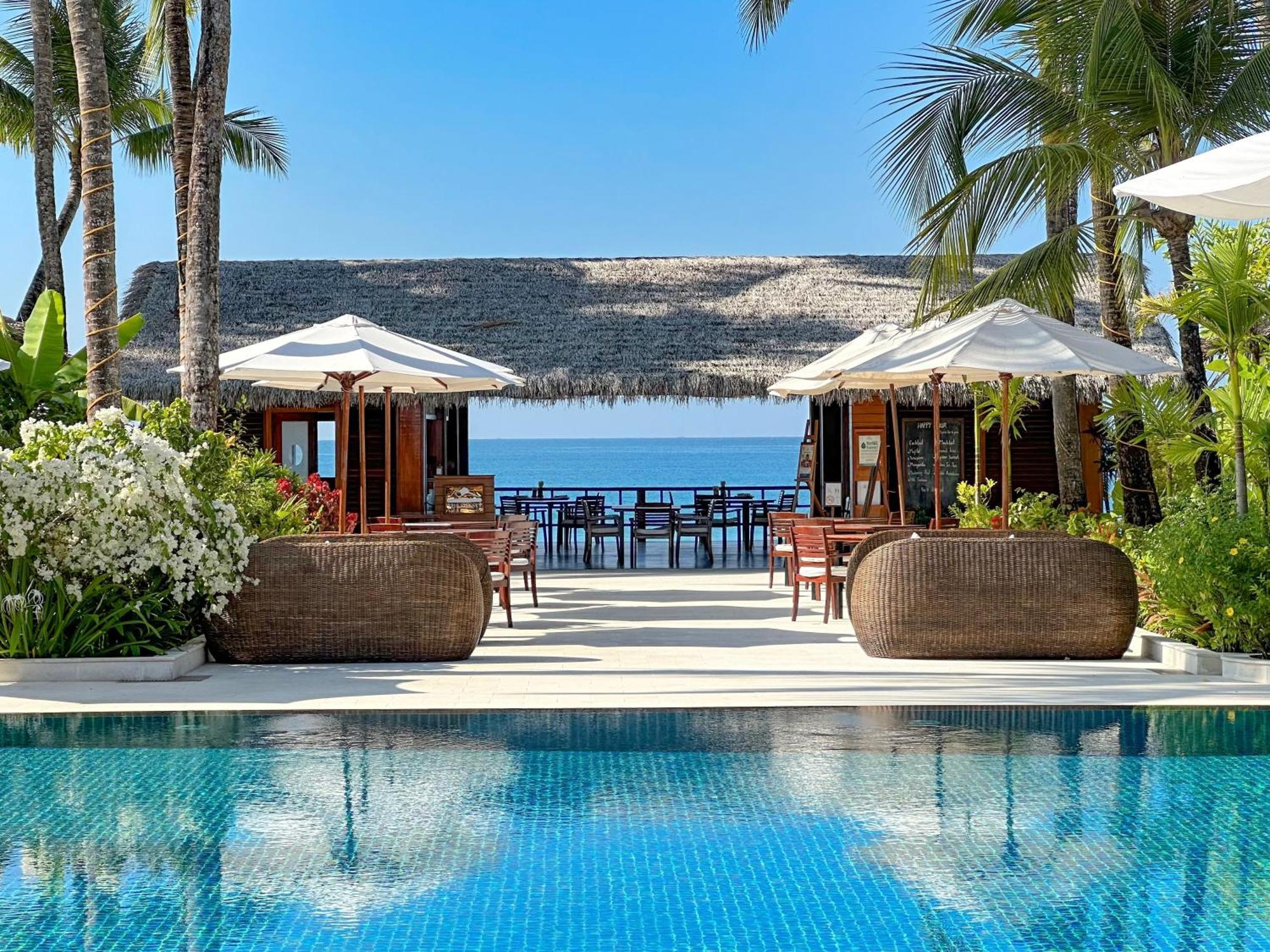 Bayview - The Beach Resort Нгапали Екстериор снимка