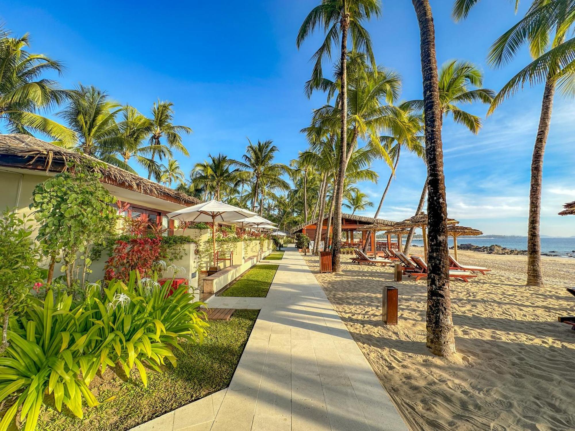 Bayview - The Beach Resort Нгапали Екстериор снимка