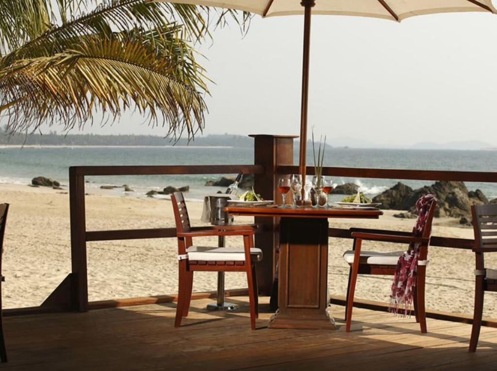 Bayview - The Beach Resort Нгапали Екстериор снимка